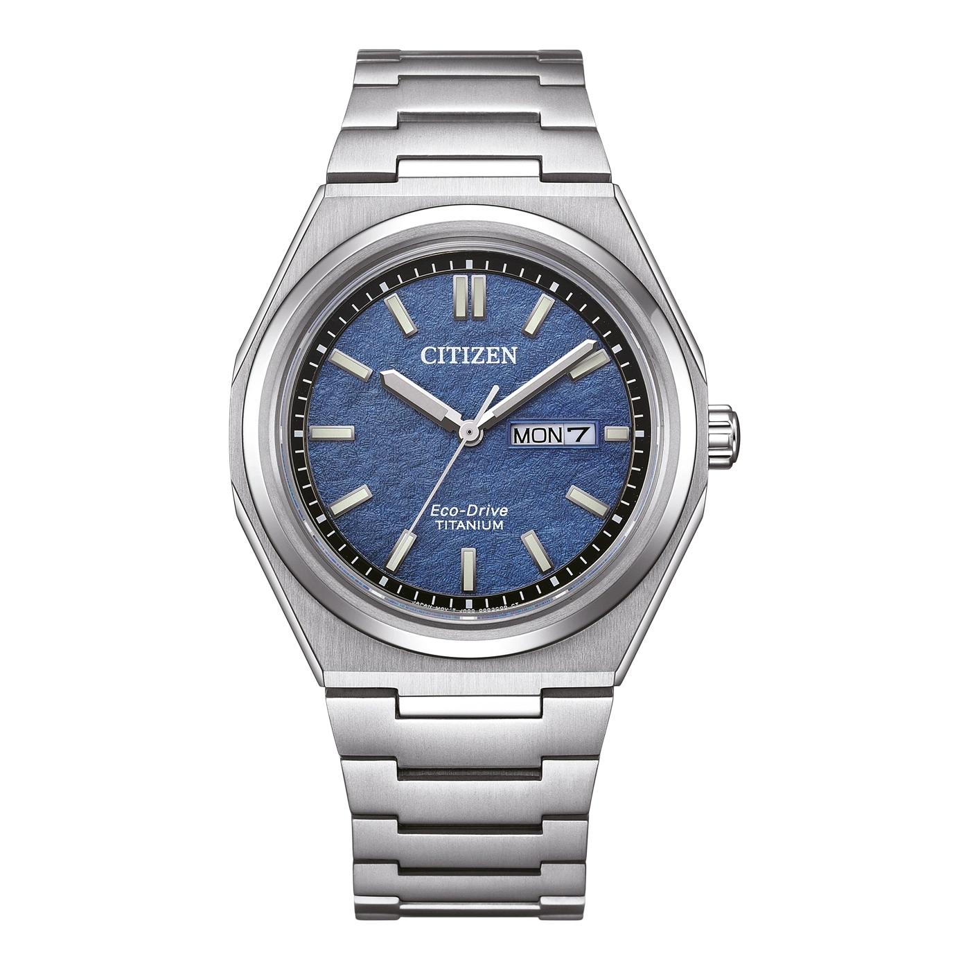 Citizen Eco-Drive Titan-Uhr mit blauem Zifferblatt und Stahlarmband.