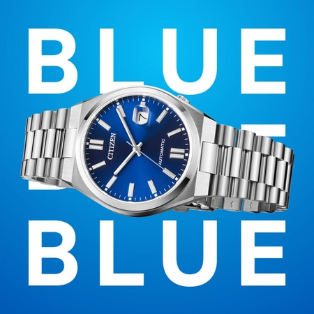 Montre Citizen avec cadran bleu et bracelet en métal, entourée du mot BLEU.
