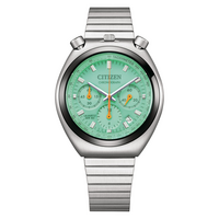 Une montre chronographe Citizen vert menthe avec un bracelet argenté.