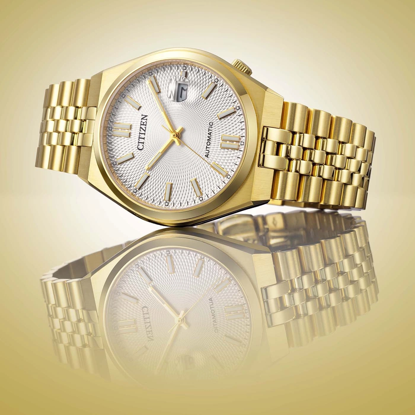 Eine Citizen Automatik-Uhr, vergoldet, mit goldenem Armband.