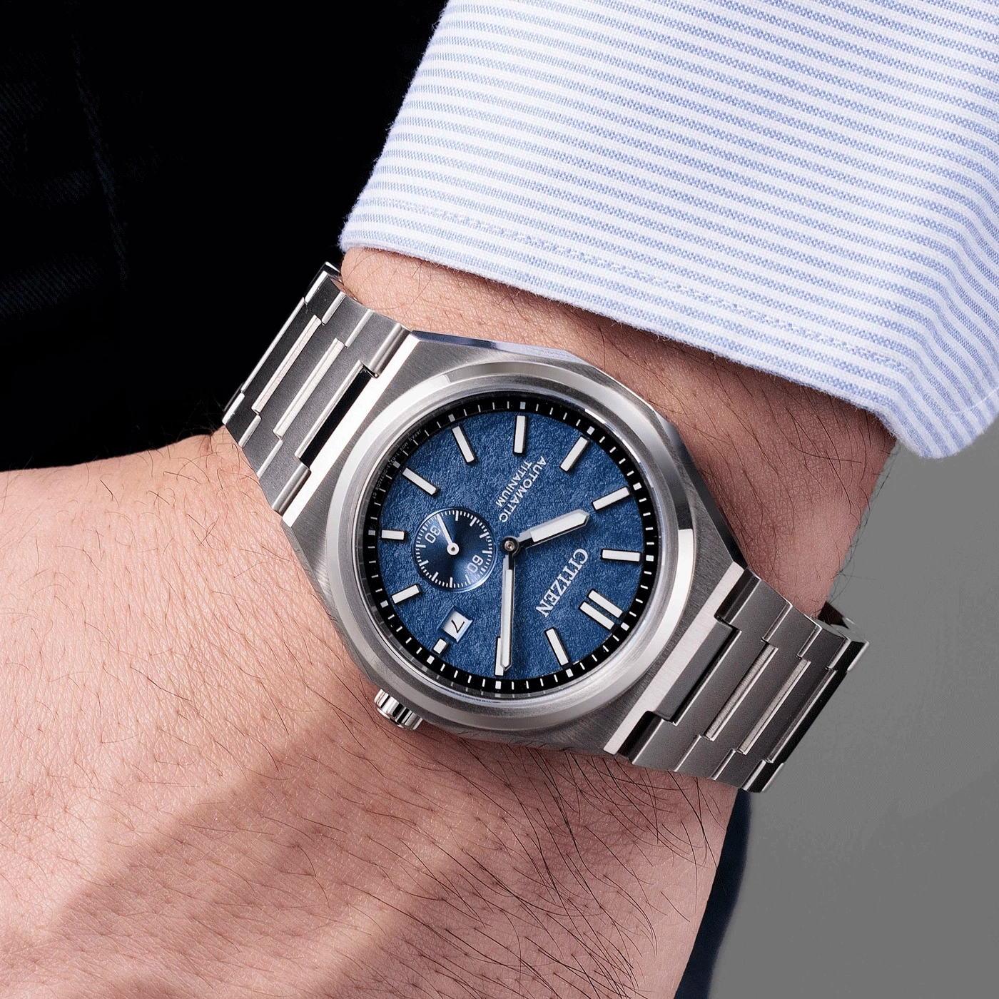 Herrenuhr Citizen Silberarmband blaues Zifferblatt