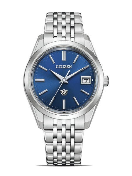 Citizen-Uhr mit blauem Zifferblatt und silbernem Armband, elegantes Design.