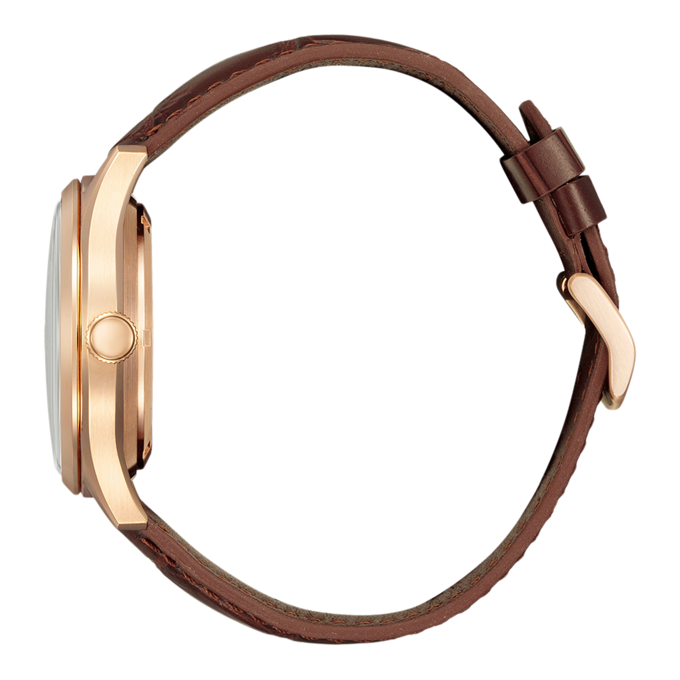 Gros plan d'une montre de luxe avec bracelet en cuir marron.